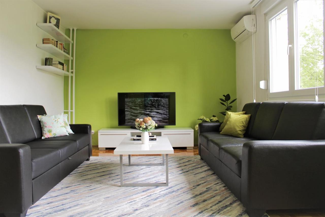 Green Apartment *